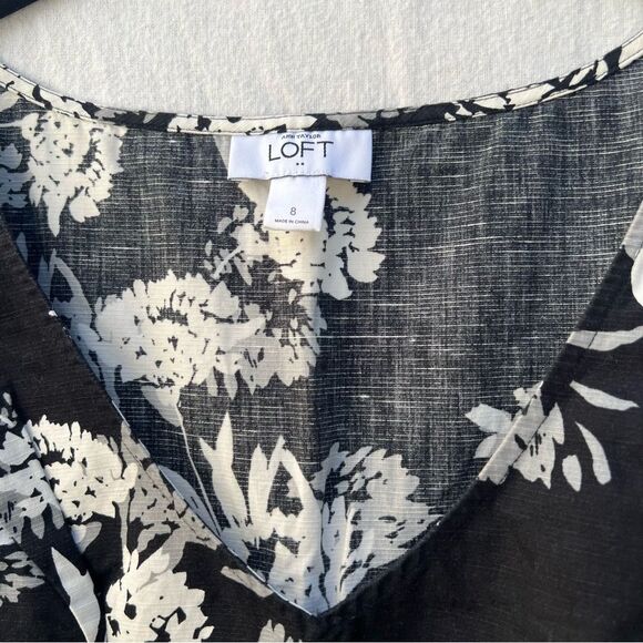 LOFT Monochrome Floral V-Neck Dress - Picture 3 of 8